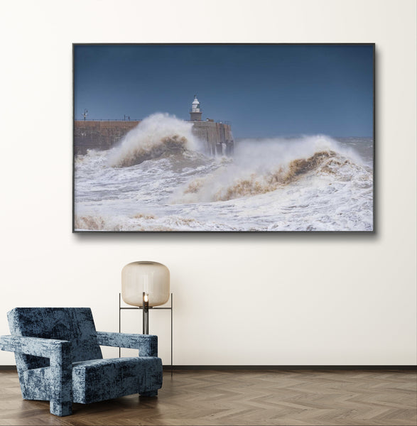 Storm Ciarán Waves and The Lighthouse Mk.4