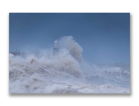 Storm Ciarán Waves and The Lighthouse Mk.3